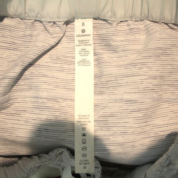 Lululemon On The Fly Wee Are From Space Nimbus Battleship Grey Mini Skirt 8 - Picture 5 of 5